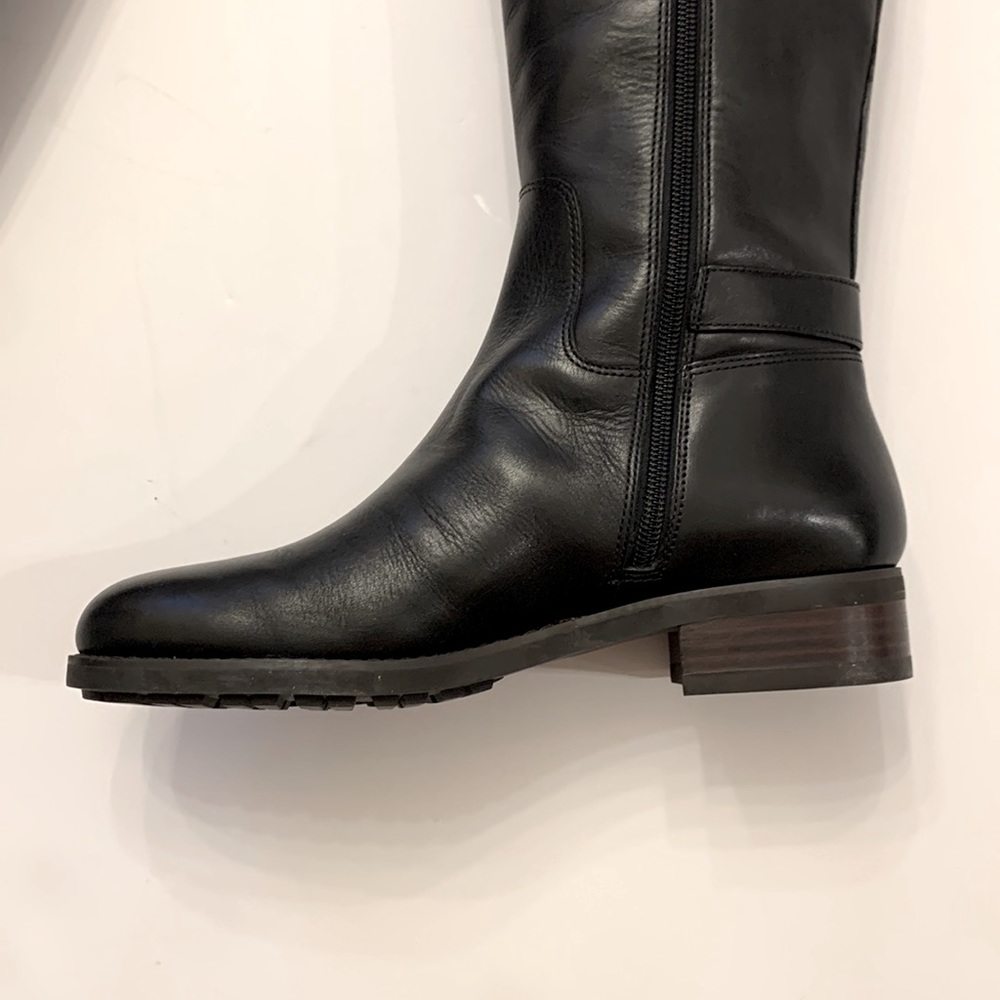COACH Elegant Black Leather Riding Boots - Picture 6 of 13